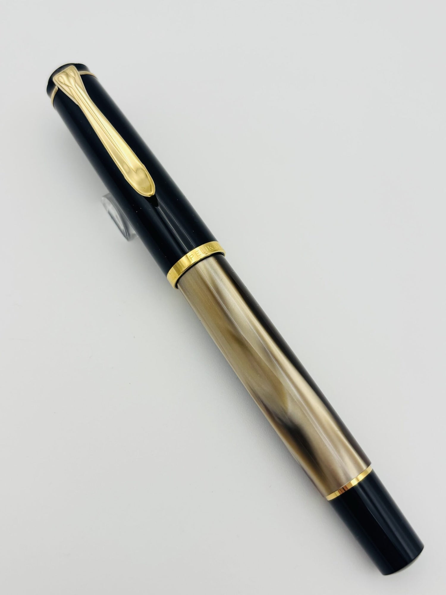 Pelikan M200 Marble Brown - Medium Steel Nib