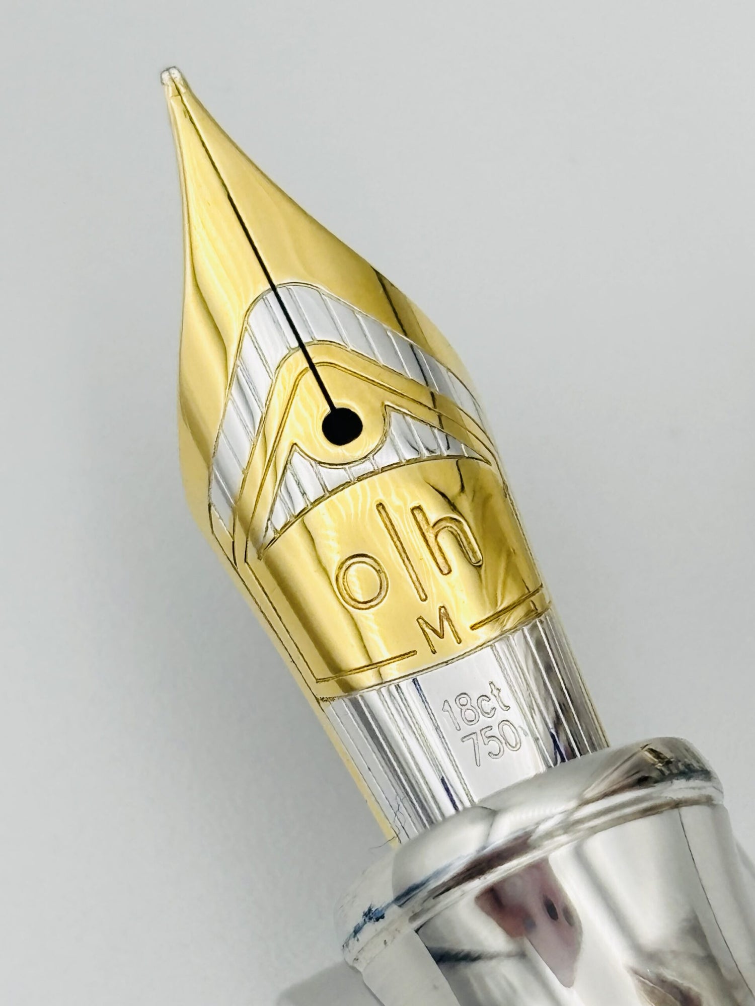 Ottohutt Design 07 Sterling - 18k Medium Reduced to Fine Nib