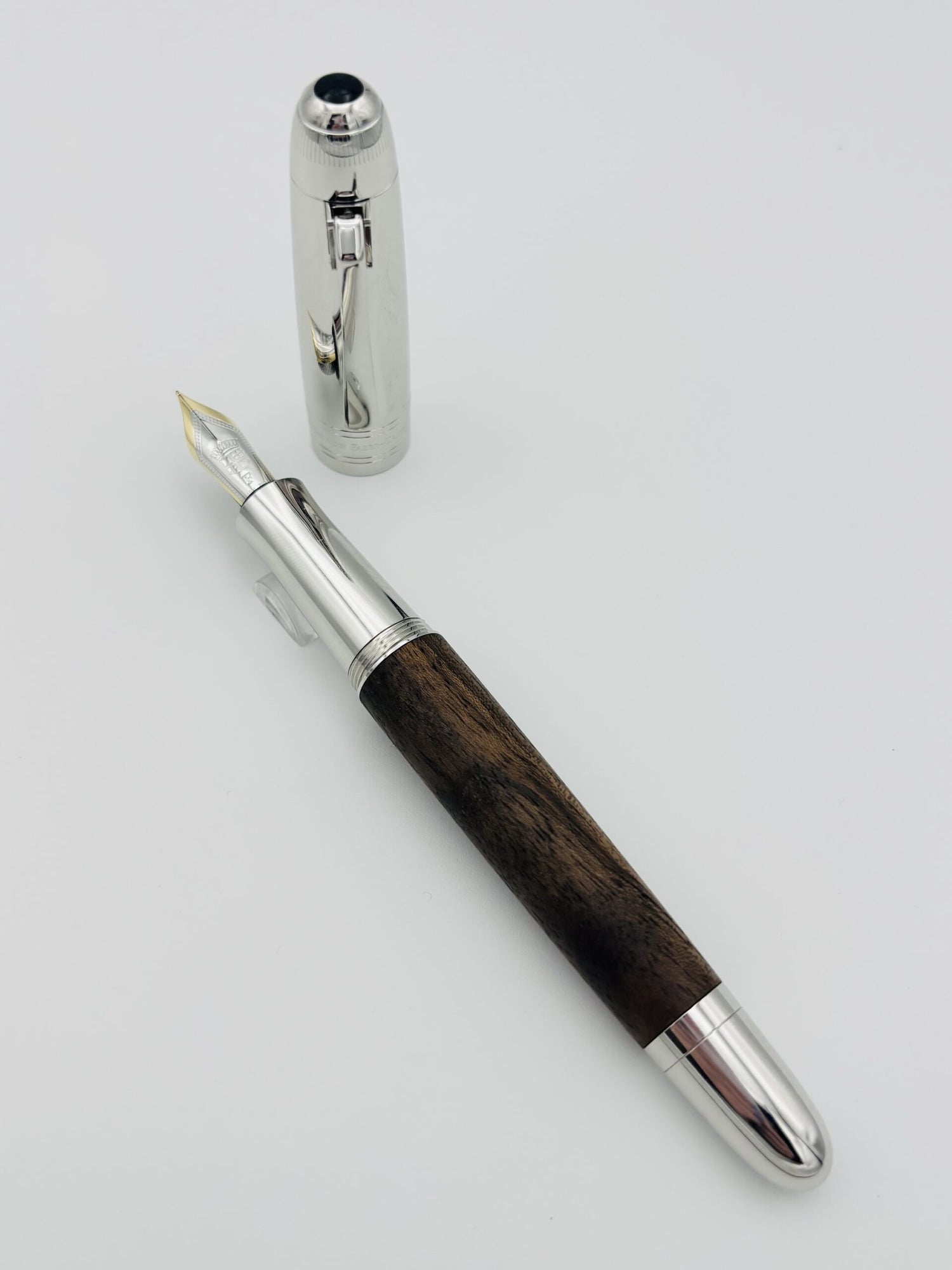 Graf Von Faber Castell Magnun - 18k Fine Nib