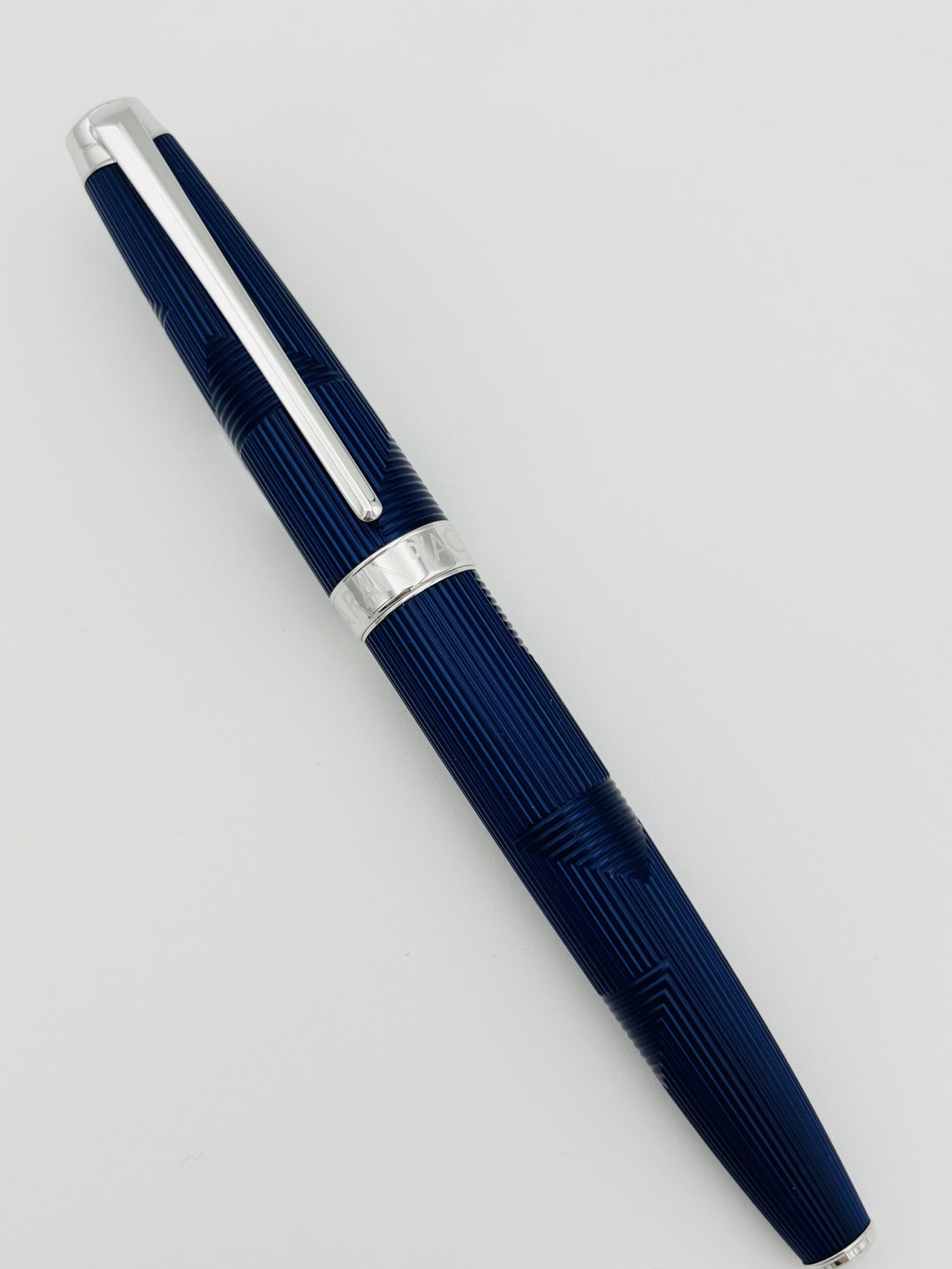 Caran d'Ache Léman Bleu Marlin - 18C Medium Nib Reduced to Fine