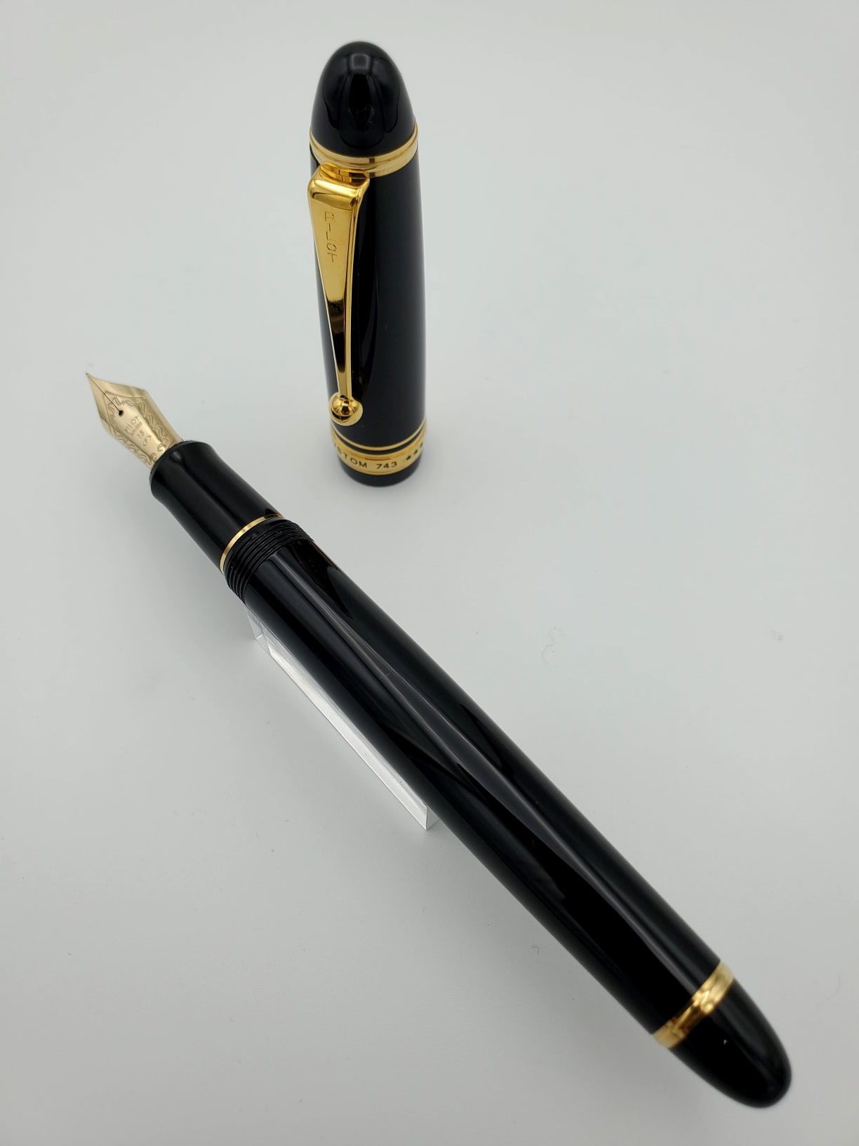 Pilot Custom 743 – Black 14k Fine - Pen Realm