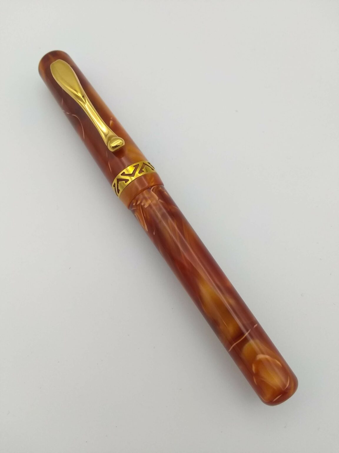 Visconti Voyager Kaleido Yellow Dawn – 18k Fine Nib - Pen Realm