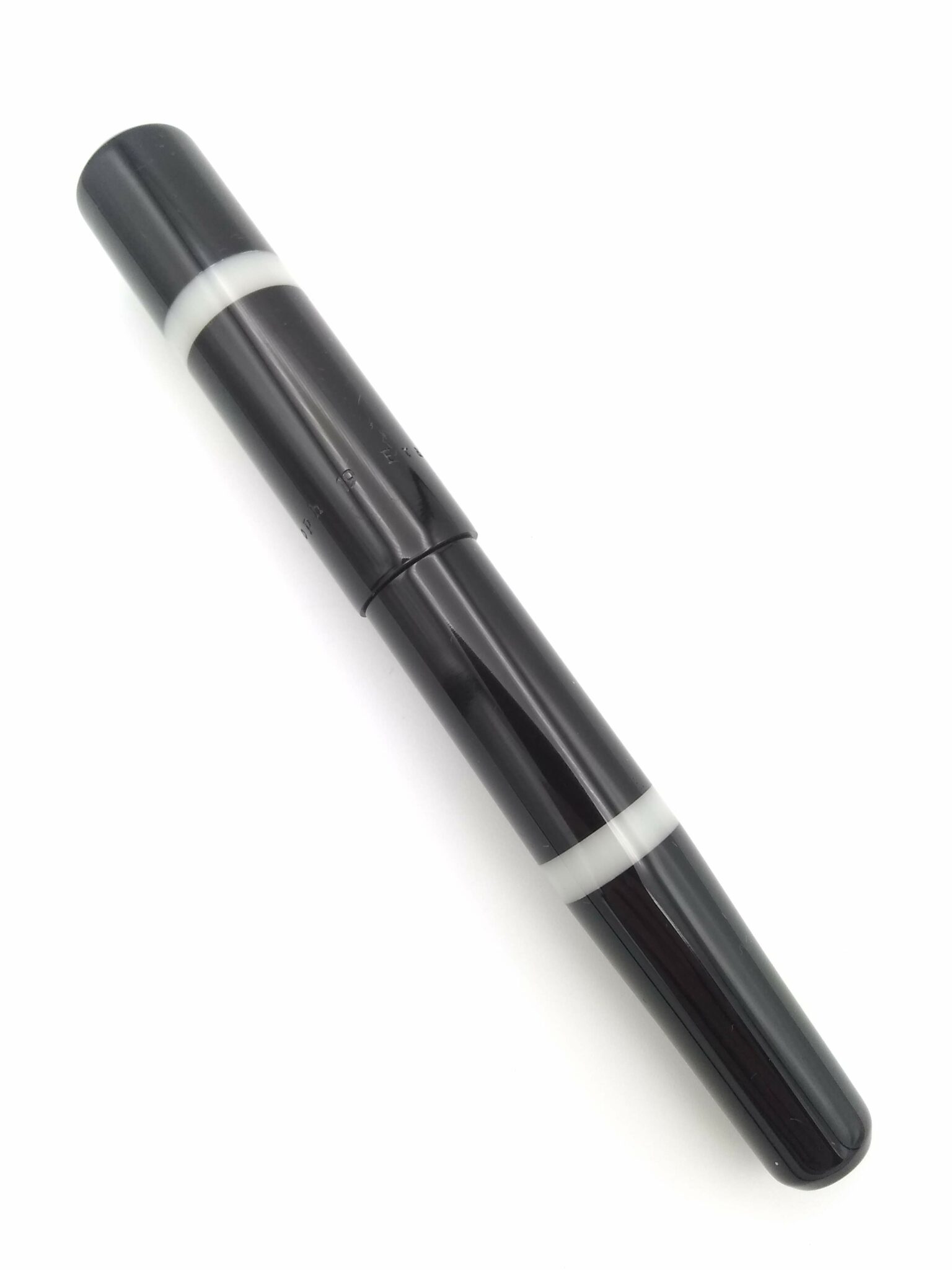 Franklin Christoph 19 Black & White – Medium Steel Nib - Pen Realm